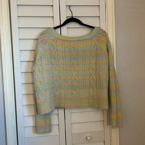 Pastel Rainbow Sweater  🌈 - Picture 3 of 7